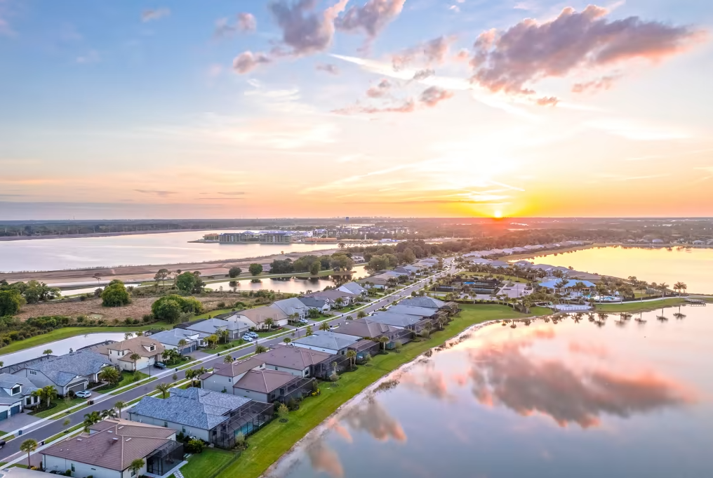 Shoreview at Lakewood Ranch Waterside, Sarasota, Pulte Homes | NEO