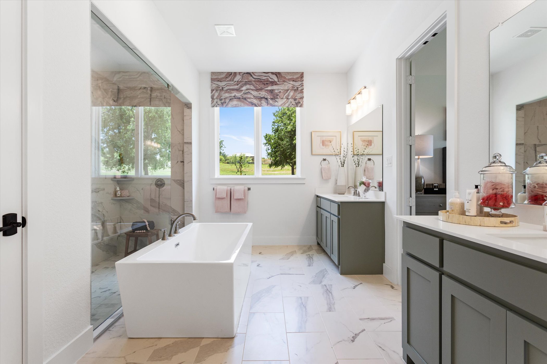 Project gallery image 9