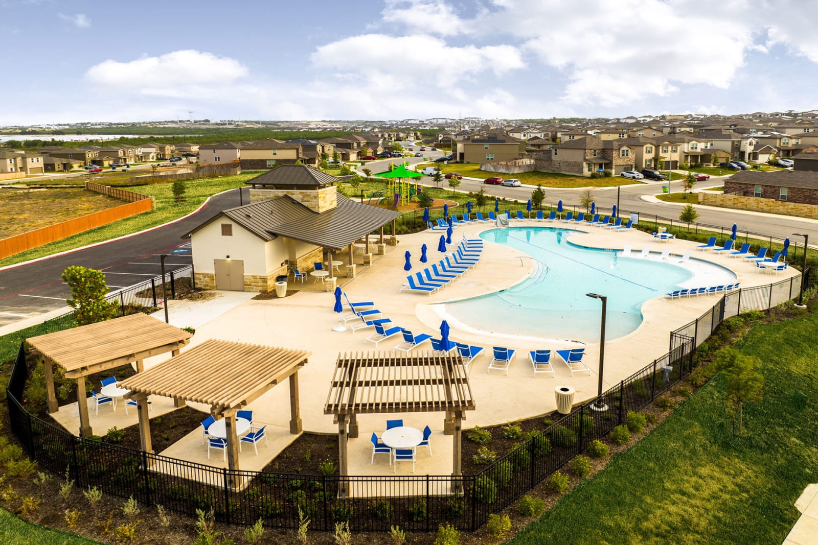 Cinco Lakes, San Antonio, Centex | Properties NEO