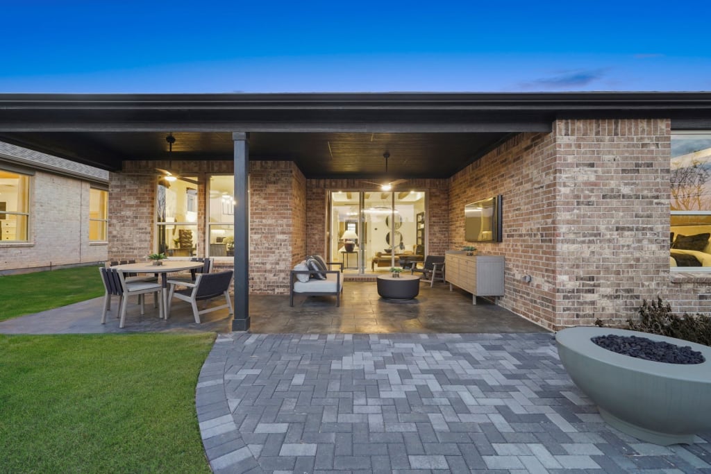 NEO | Del Webb in Chambers Creek