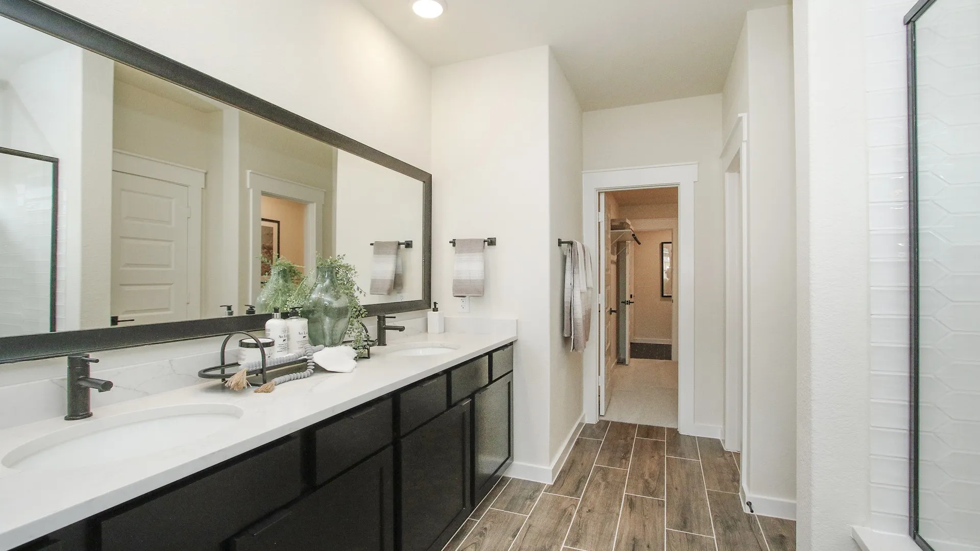 Project gallery image 11