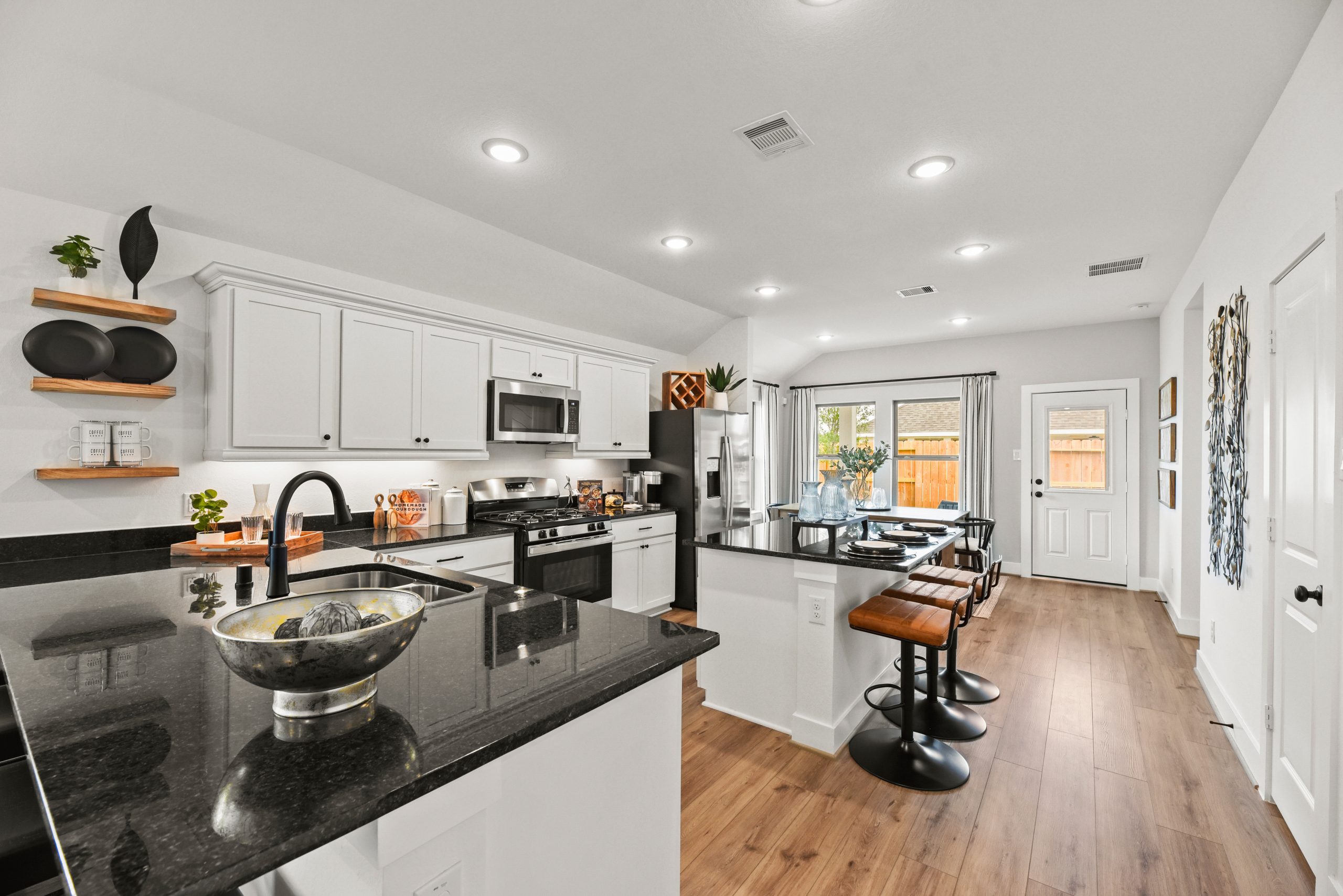 Project gallery image 8
