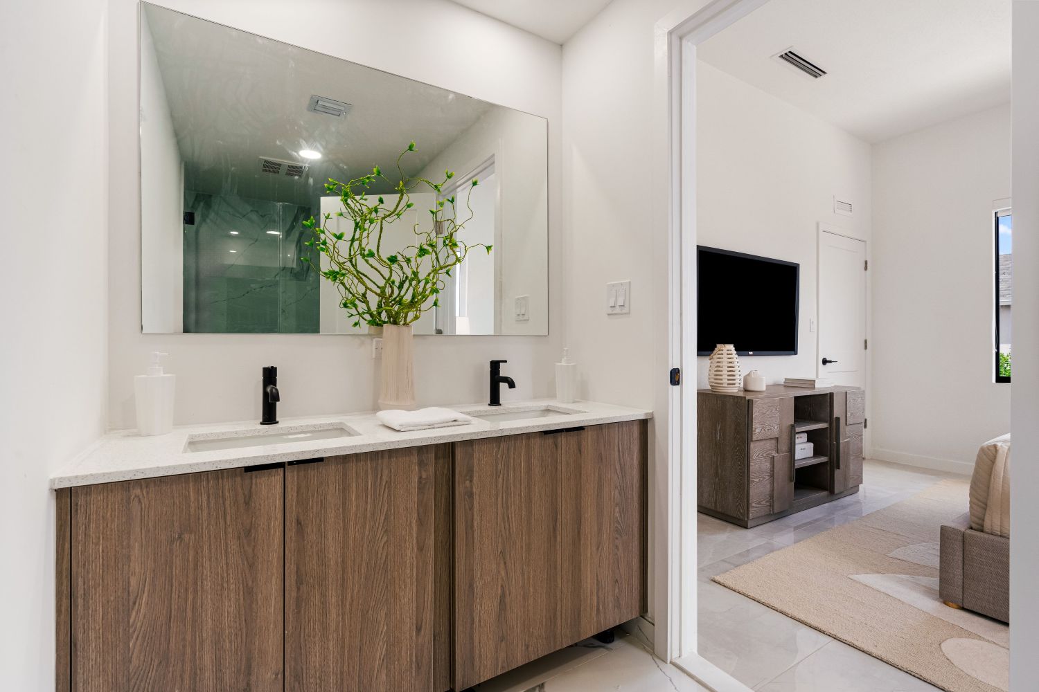 Project gallery image 9
