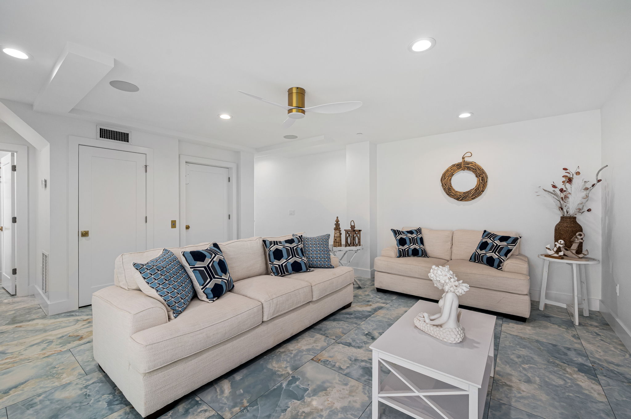 Project gallery image 16