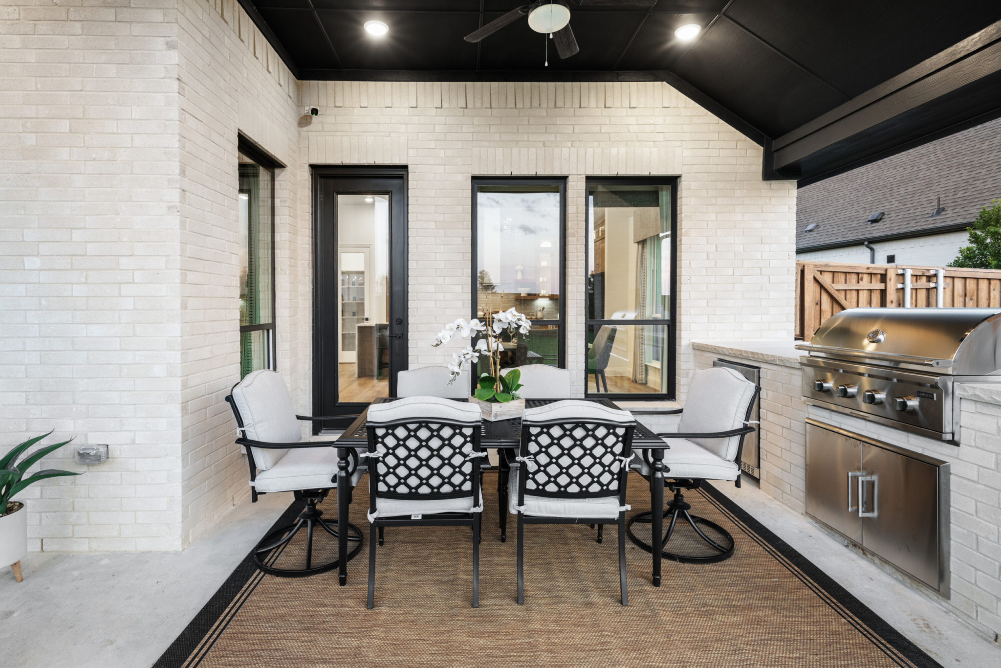Project gallery image 9