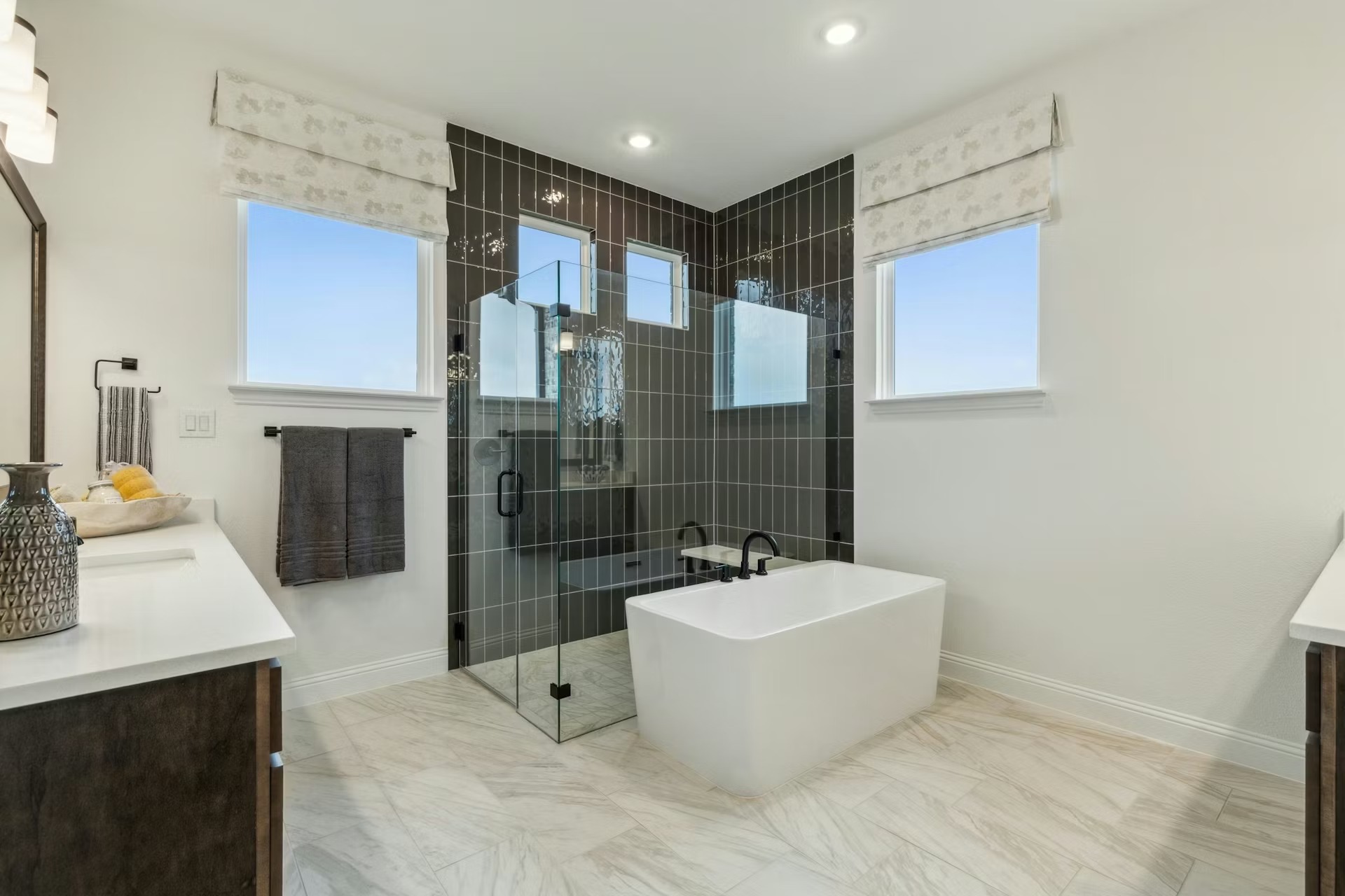 Project gallery image 11