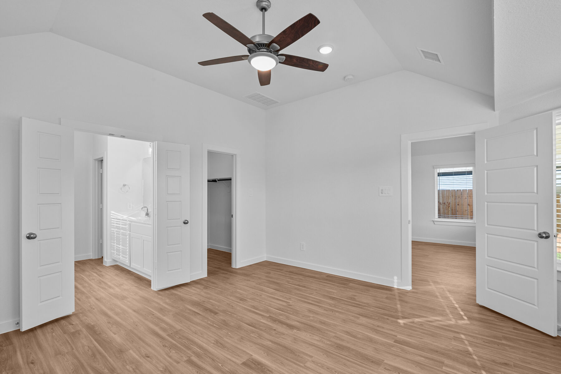 Project gallery image 11