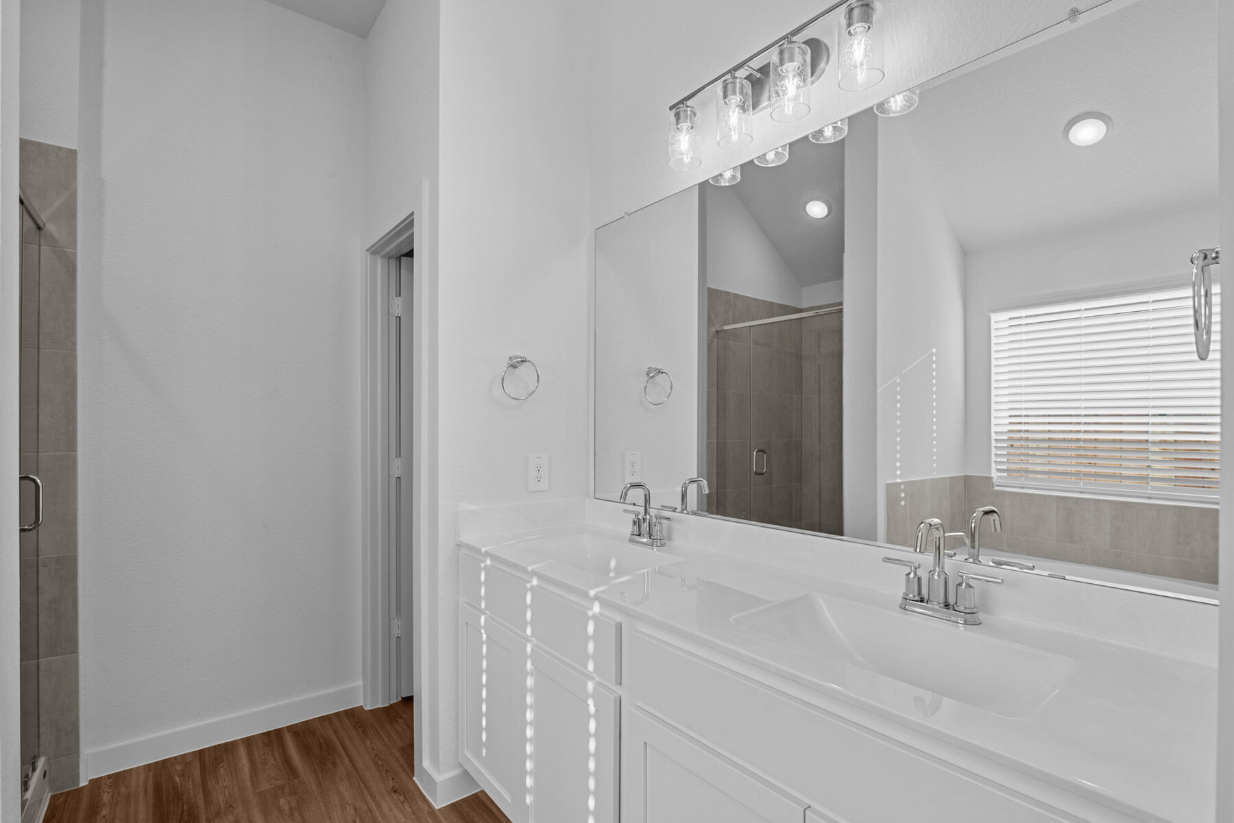 Project gallery image 9