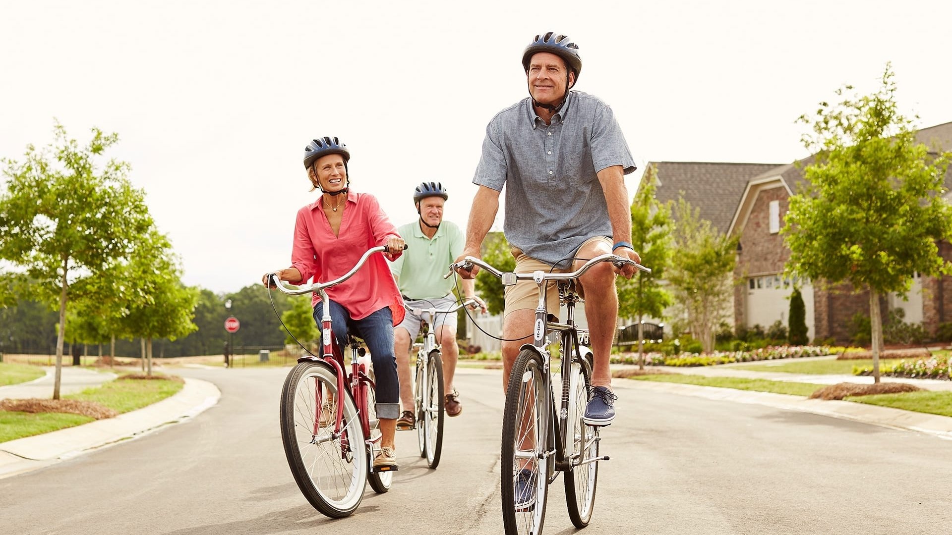 The 9 benefits of living in a 55+ community in Florida