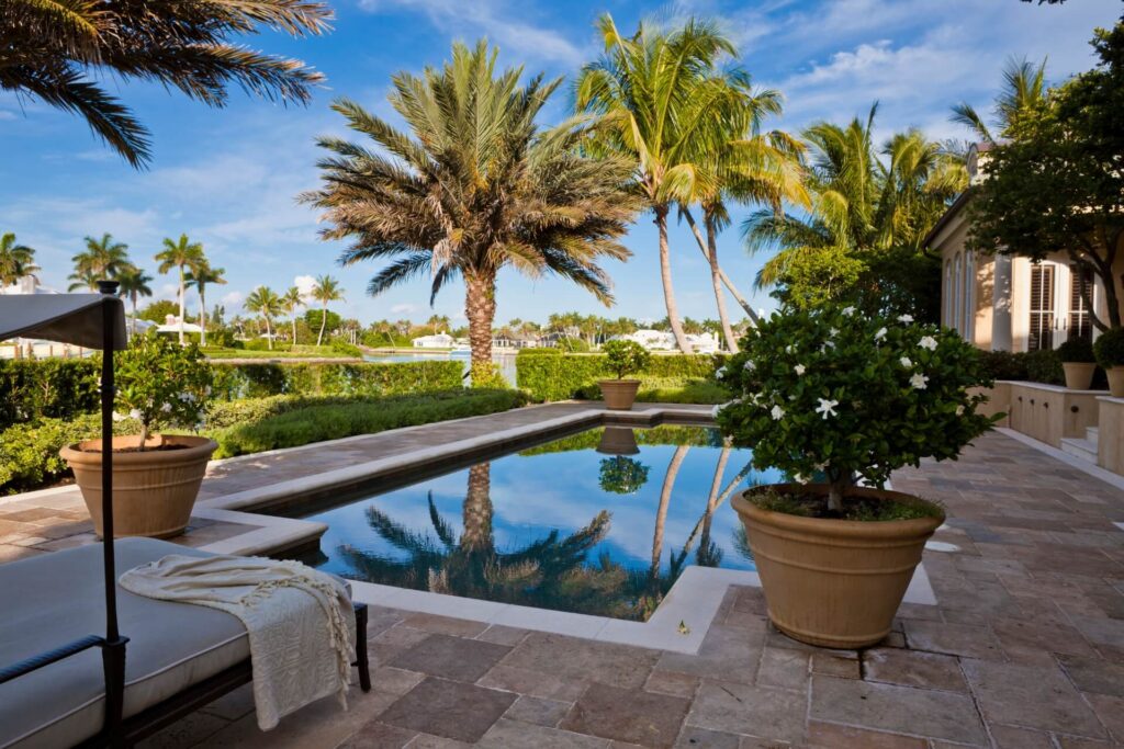 Buying a new home in Florida: the pros and the cons
